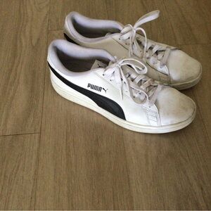 Puma White and Black Sneakers Sleek Design